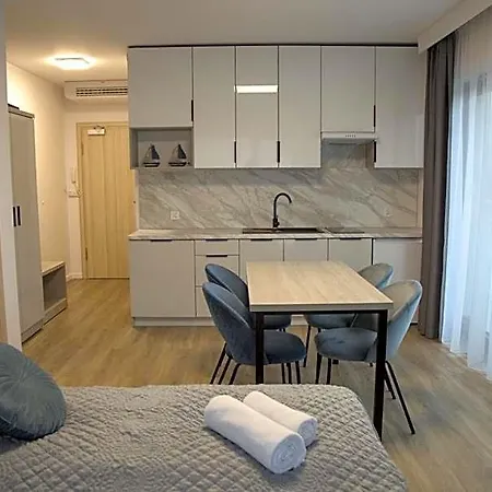 I Gorzelanny Dzwirzyno Hotel